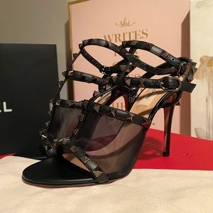 New Size 37 Valentino Mesh Rockstud Pumps